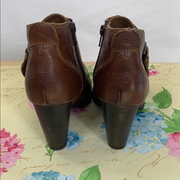 Born boc brown ankle boots size 7.5 - Picture 4 of 8